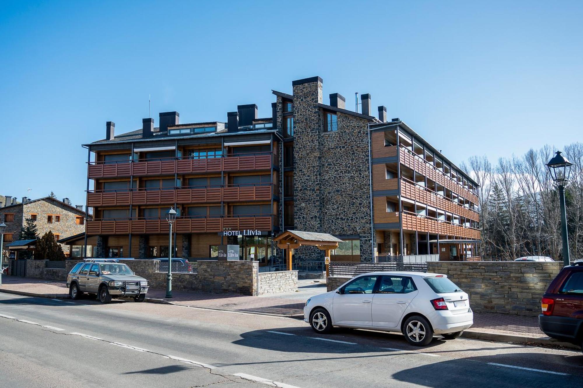 Hotel Льивия Экстерьер фото