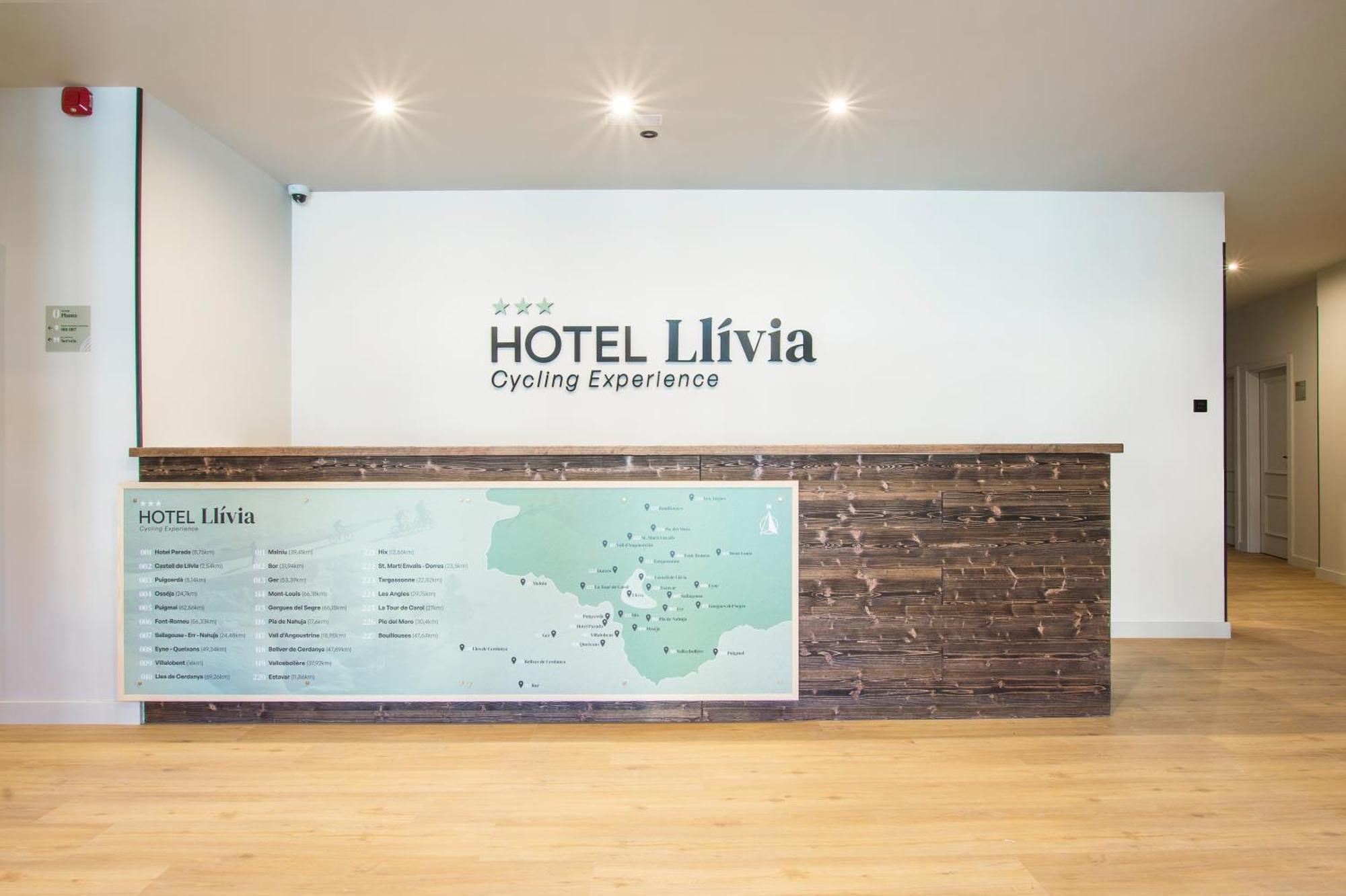 Hotel Льивия Экстерьер фото